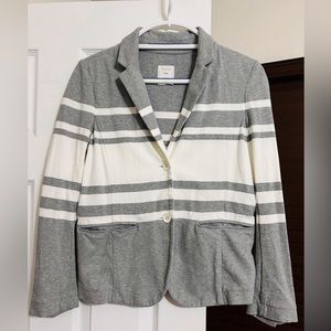 Gap Blazer light gray and white 100% Cotton (used) great condition Size: 2